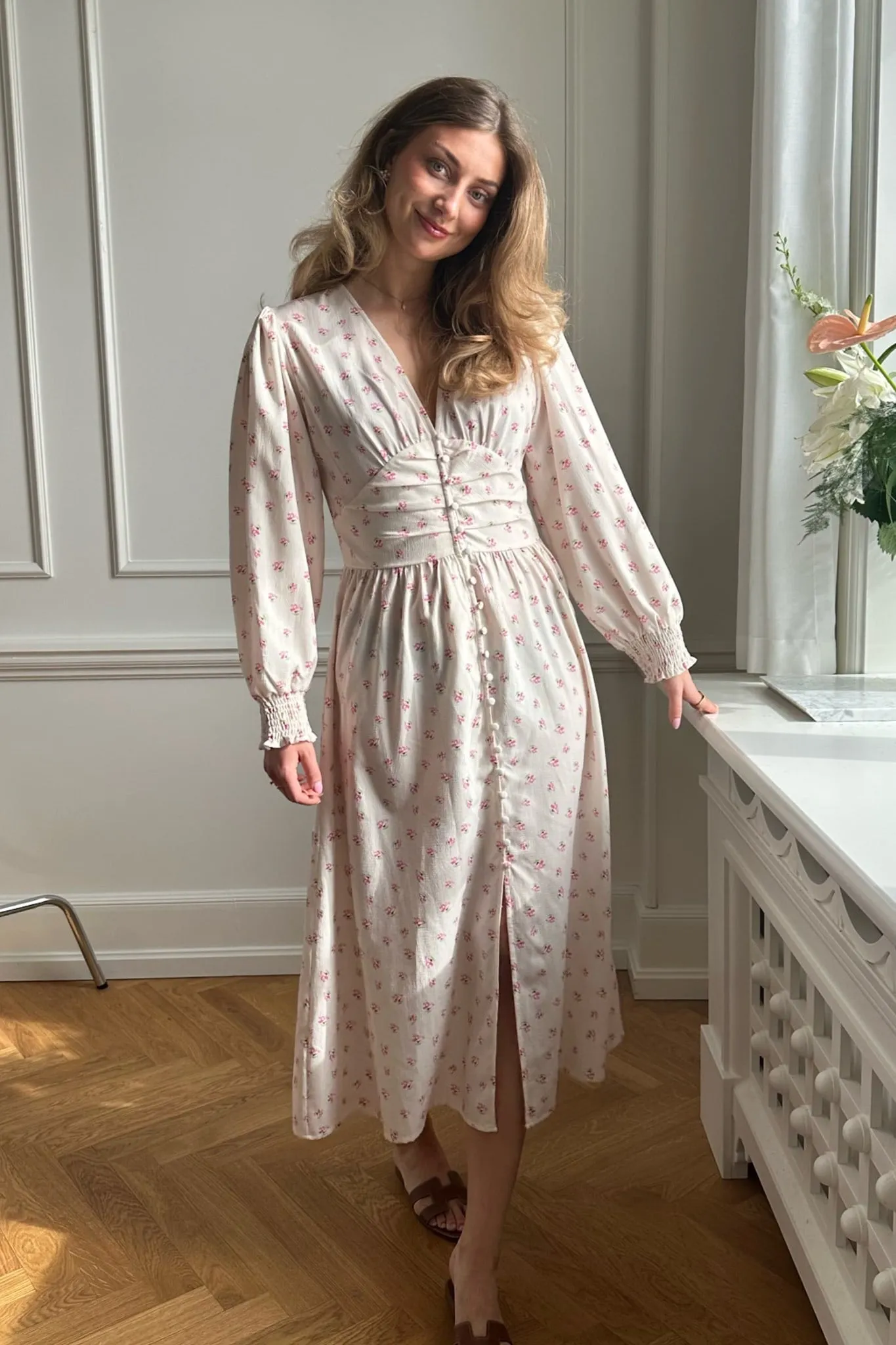 AdelIC Lang Kjole - Beige Pink Blomsterprint