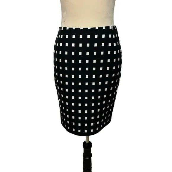 Akris Punto Black White Checkered Square Print Pencil Skirt Careerwear Office 2