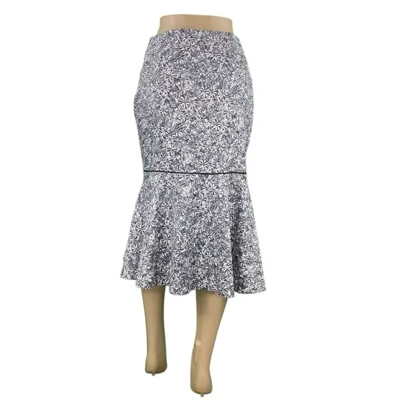 Anthropologie Maeve Jacquard Boho Daisy Floral Midi Length Mermaid Trumpet Skirt