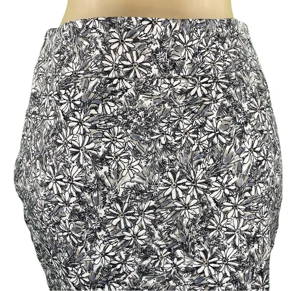 Anthropologie Maeve Jacquard Boho Daisy Floral Midi Length Mermaid Trumpet Skirt