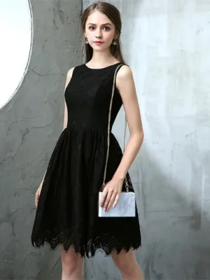 Black A-Line Scoop Lace Knee-Length Homecoming Dress