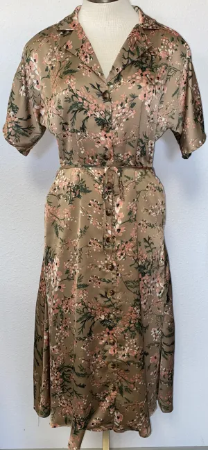 COLLARED MIDI DRESS