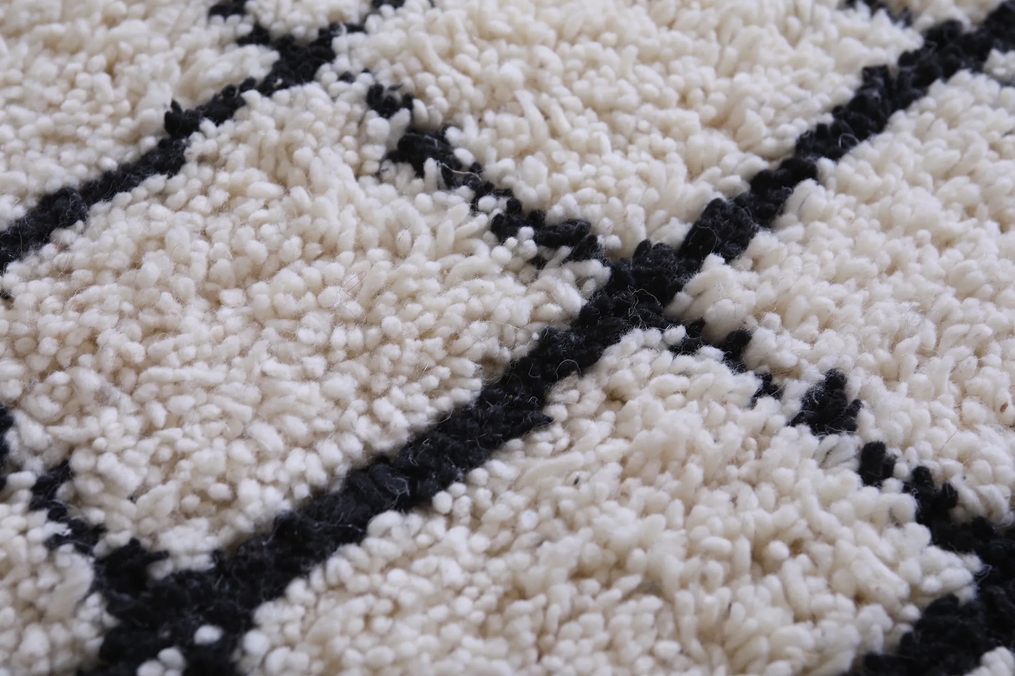 Custom berber area rug - Handmade moroccan carpet