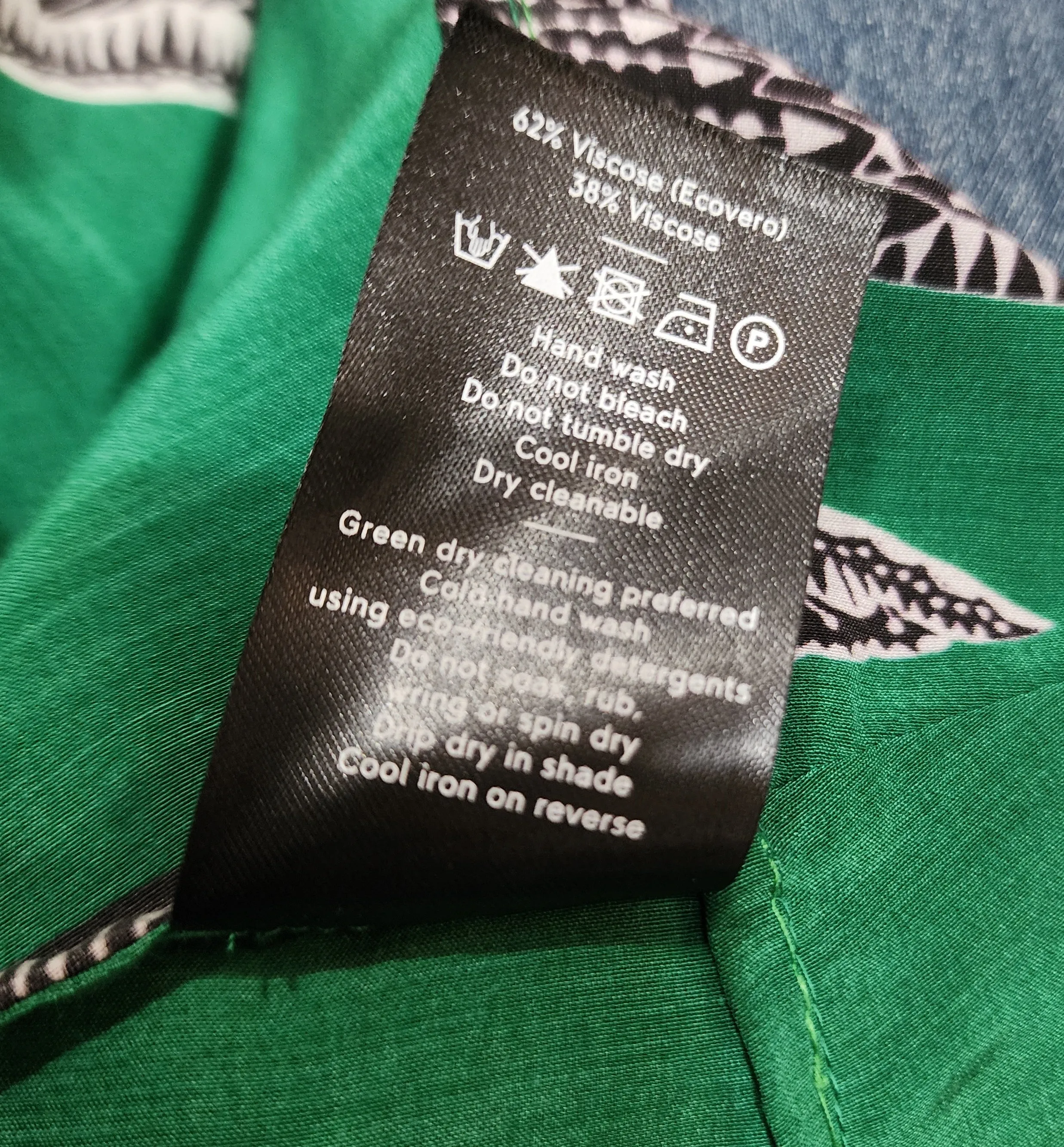 Elk green bird print skirt size 8