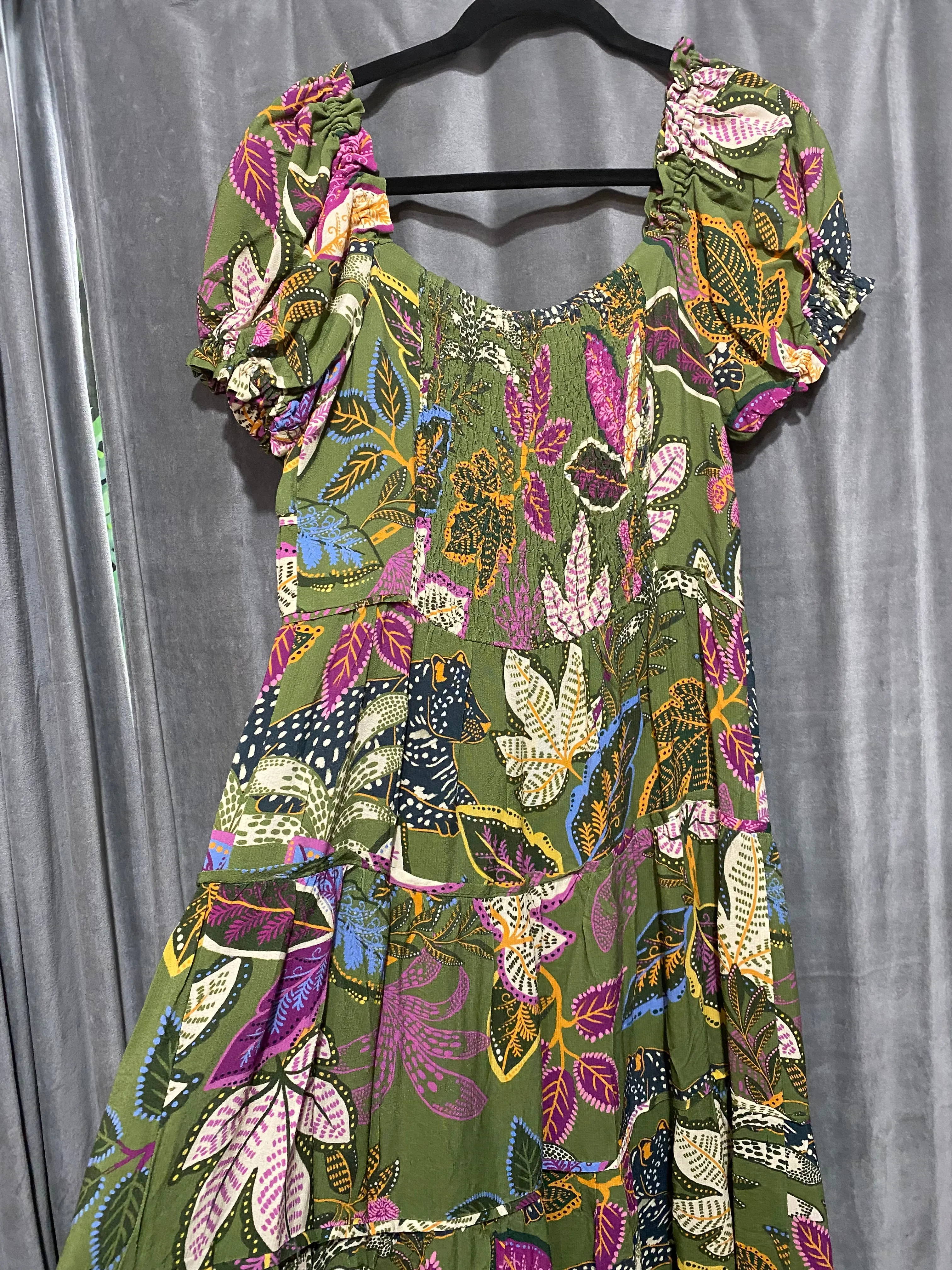 FARM RIO Dark GReen 'Wild Jungle green Midi Creset Dress'