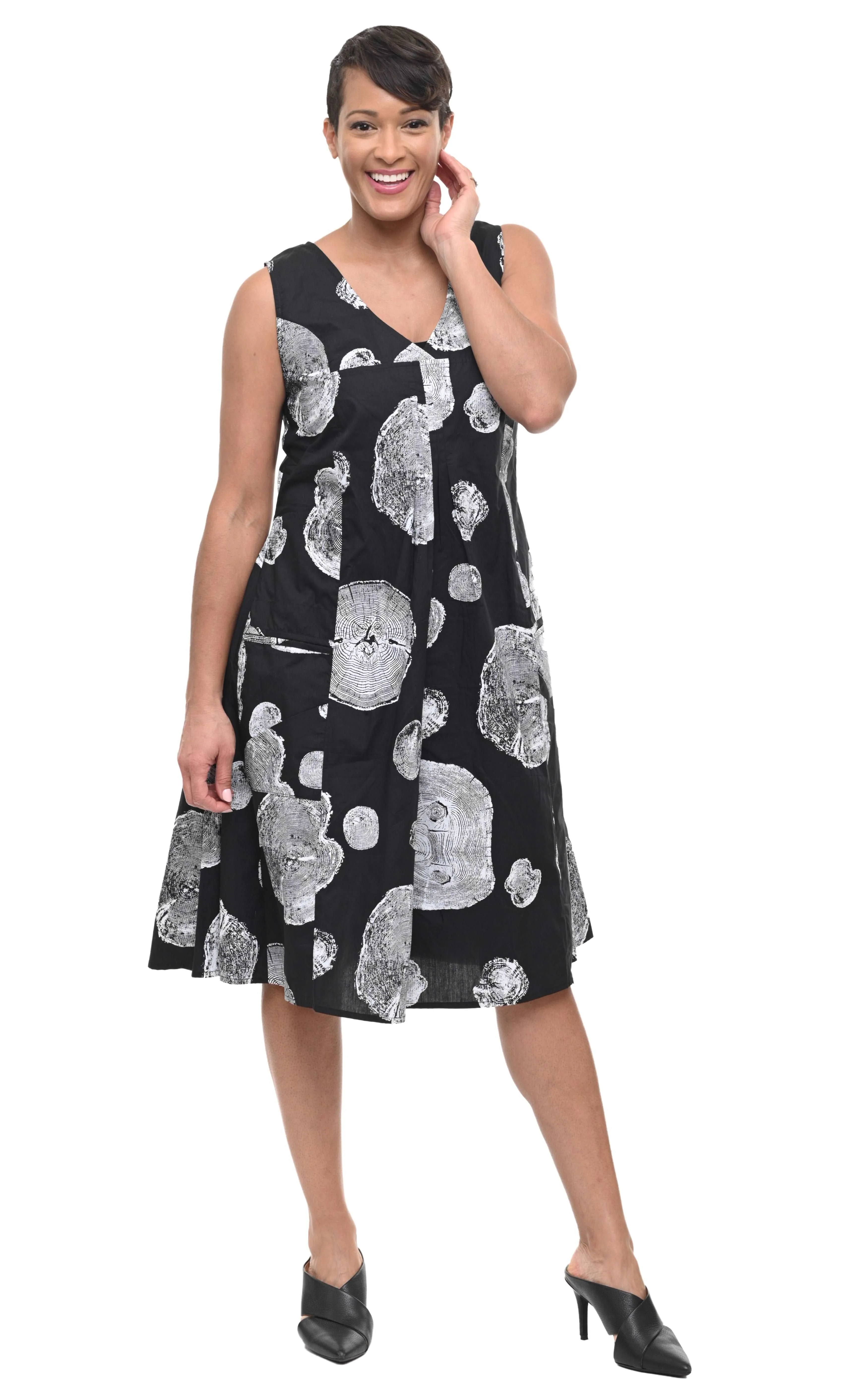 FINAL SALE CV656 Poppie Dress in Black Urchin