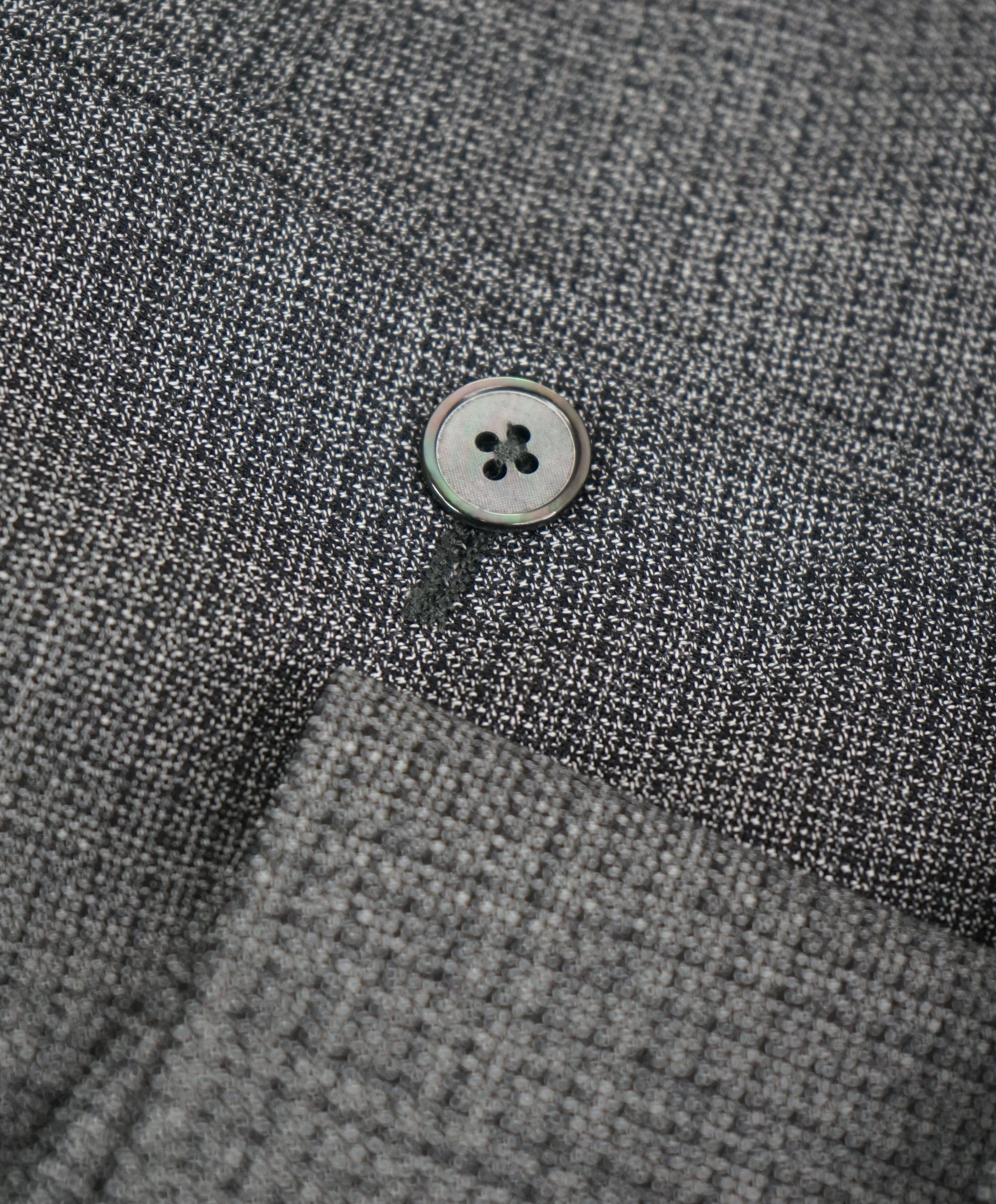 HUGO BOSS - Textured Gray MOP Buttons “Hutson3/Gander1” Flat Front Dress Pants - 33W