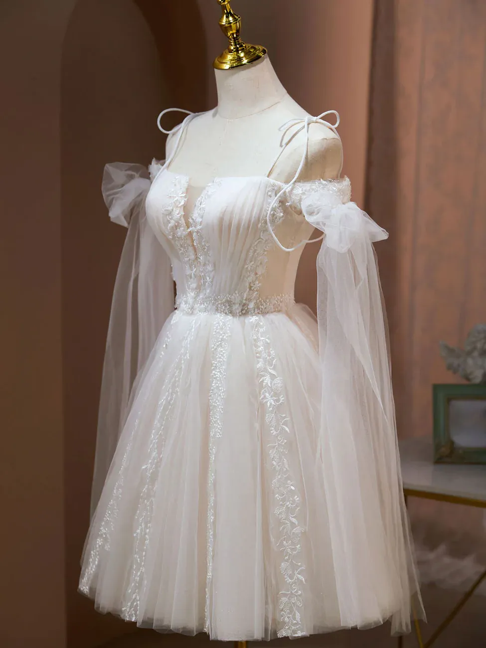 Ivory Tulle Knee Length with Lace Short Prom Dress, Cute Ivory Party Dresses