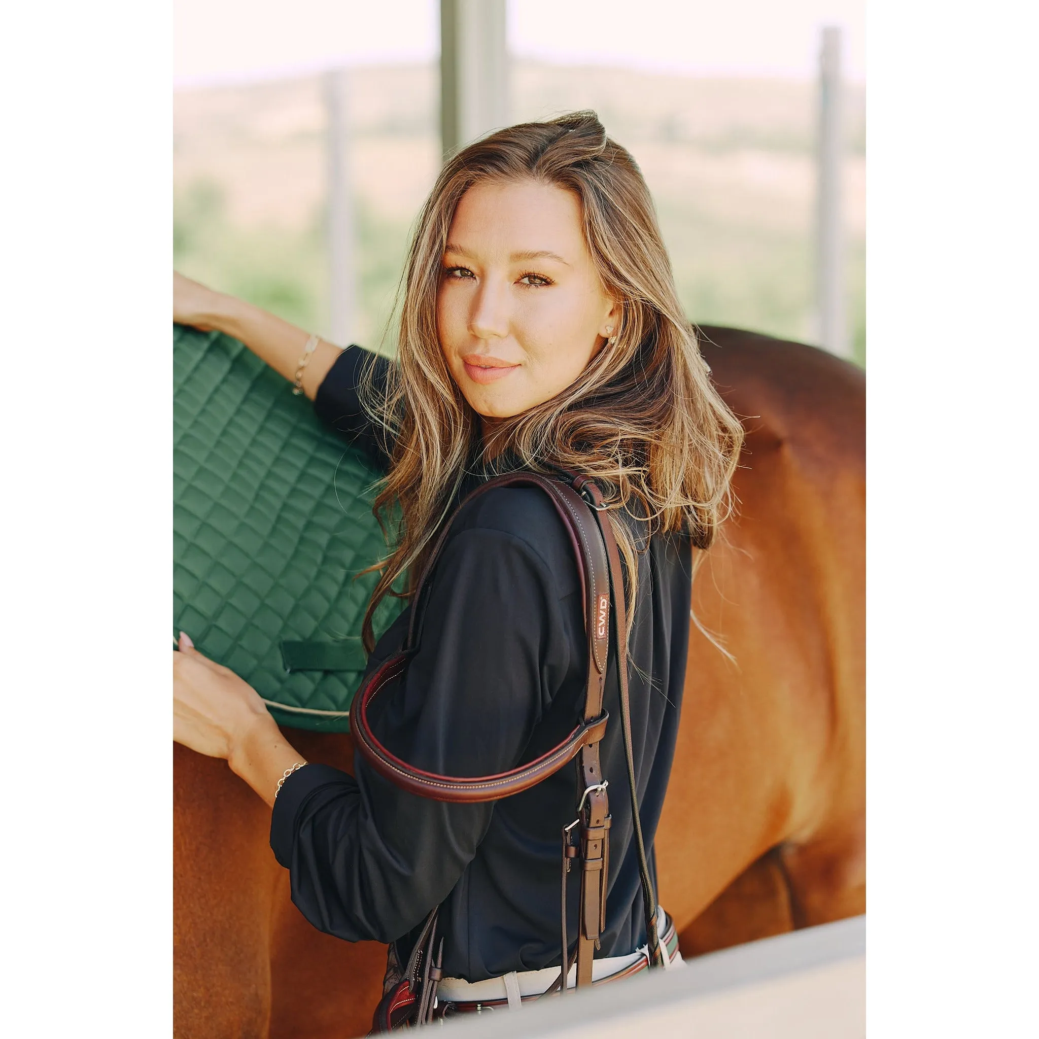 Jessica | The Classic Button Down | Black Beauty