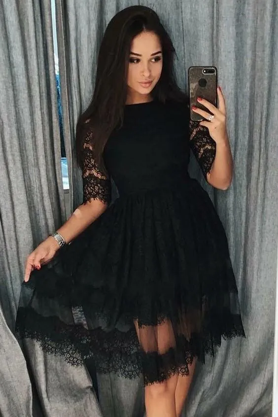 Knee-Length Black Lace Homecoming Dresses Half Sleeves