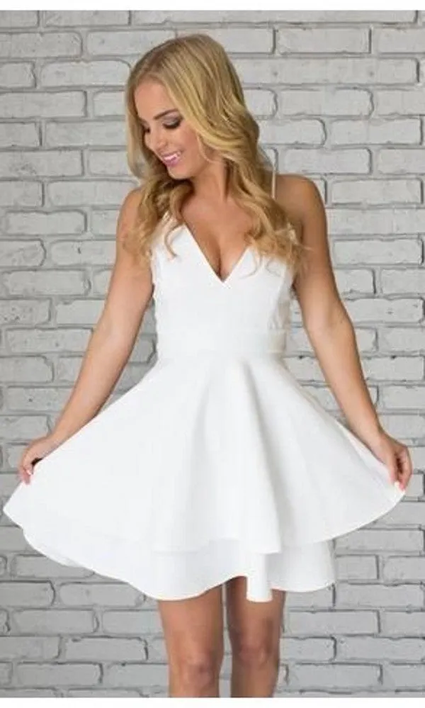 Knee Length Spaghetti Straps White Homecoming Dress