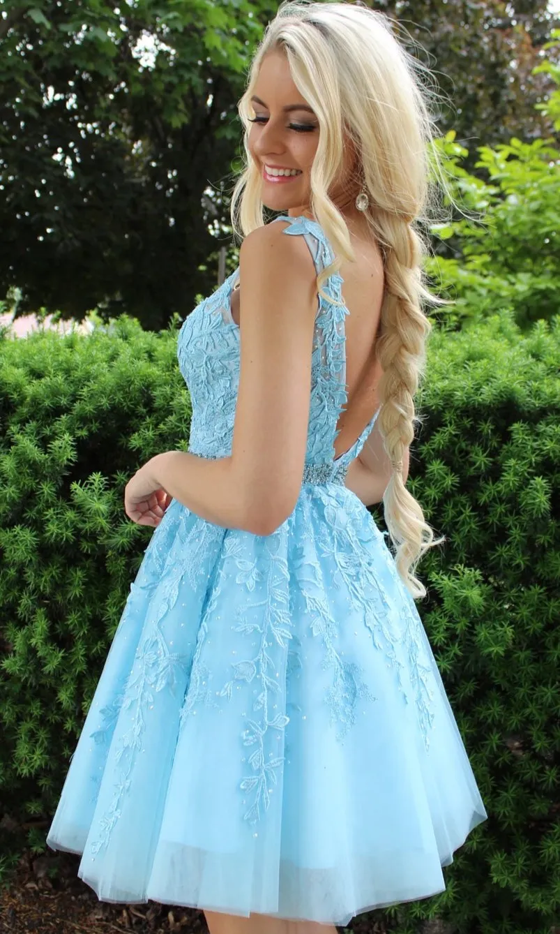 Knee Length V-neckline Blue Lace Homecoming Dress