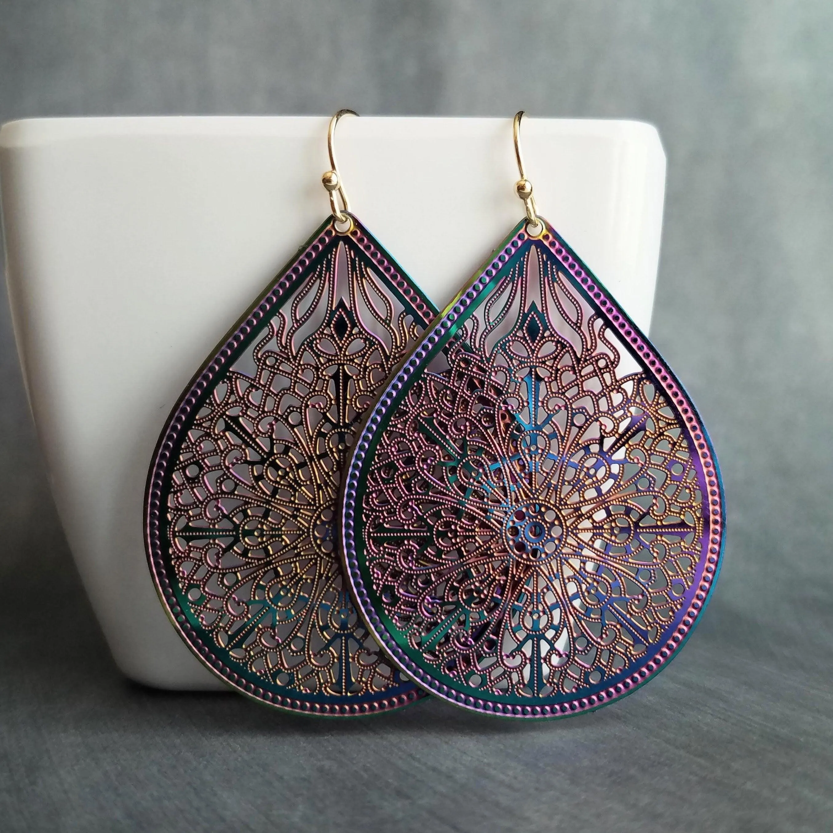Metallic Rainbow Earrings, metallic earring, large teardrop, aurora earring, large filigree earring, filigree drop earring, iridescent oil
