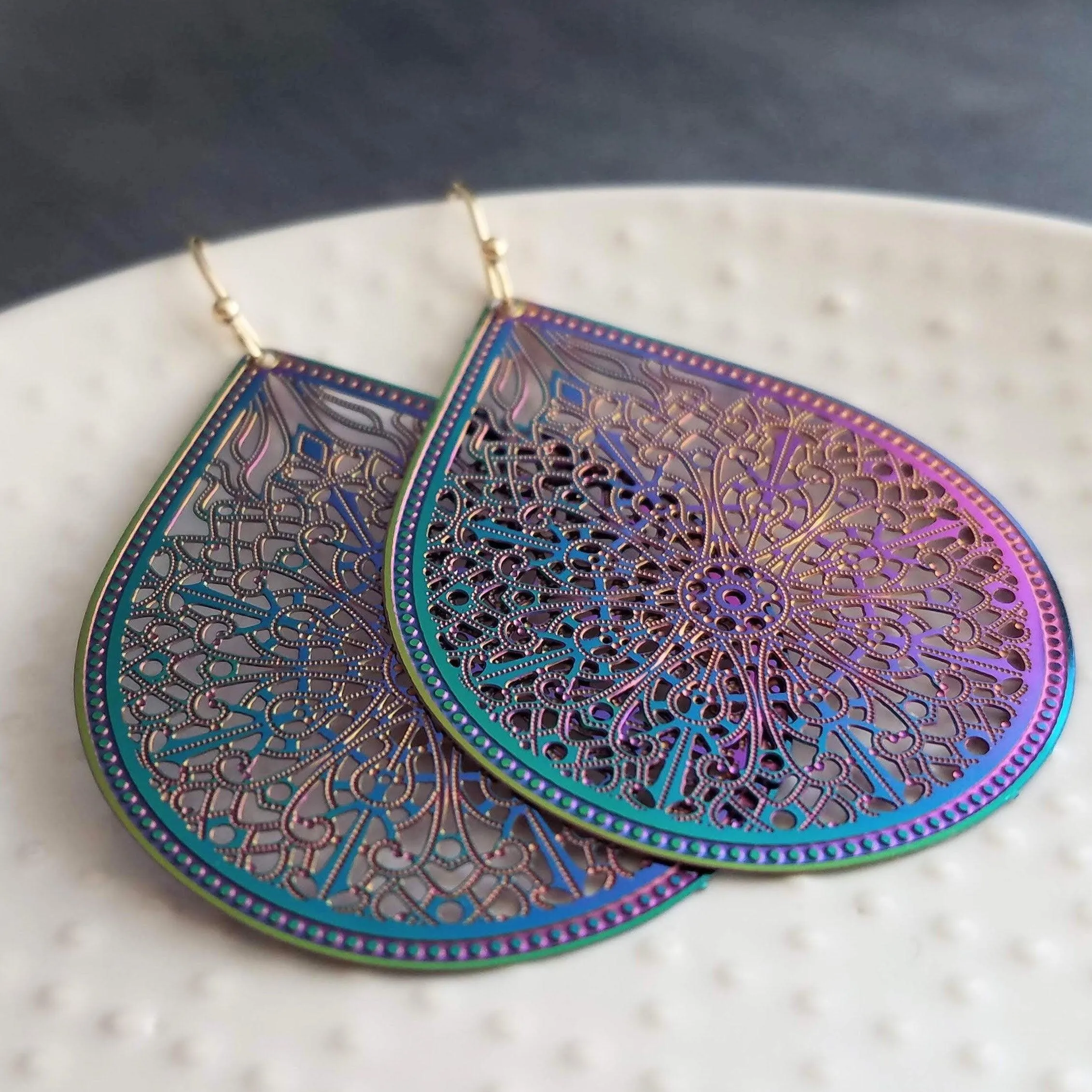 Metallic Rainbow Earrings, metallic earring, large teardrop, aurora earring, large filigree earring, filigree drop earring, iridescent oil