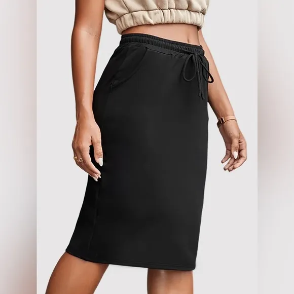 Midi Skirt with drawstring and pockets