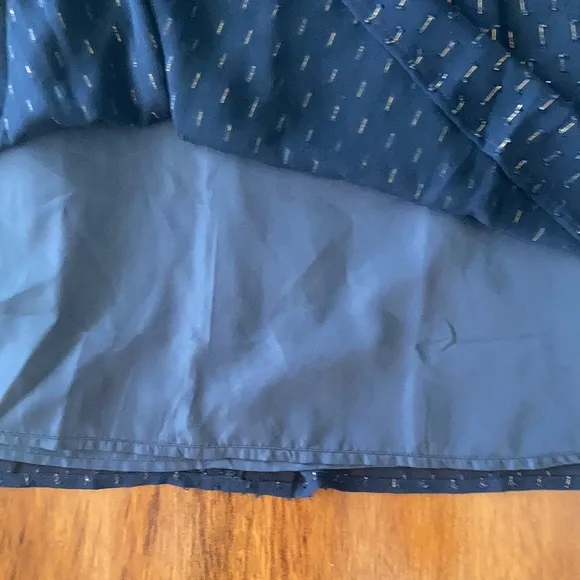 NEW J. CREW Skirt Navy Gold Thread Textured K3535 Midi Business Work Size 2 NWT