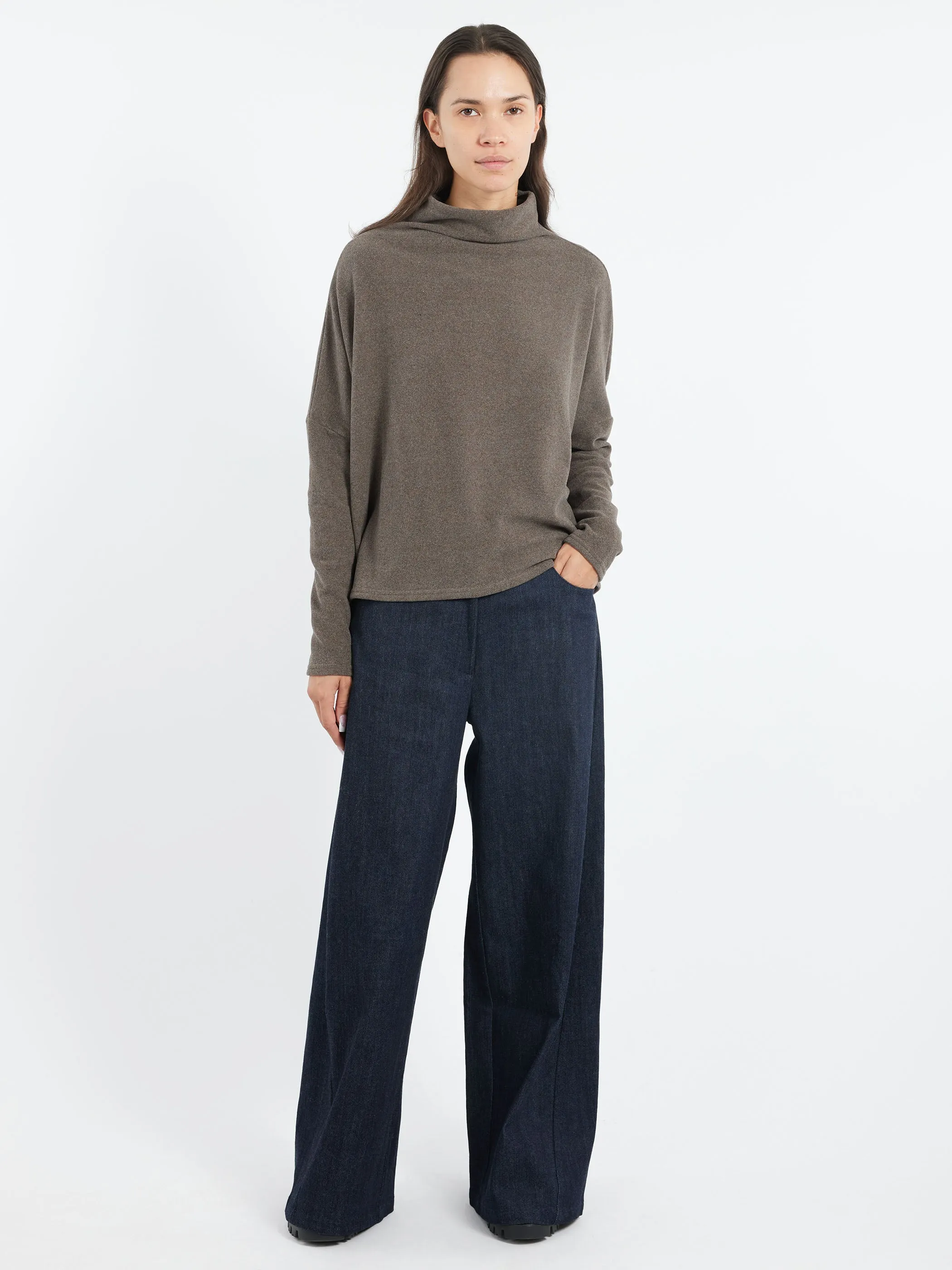 P016 Stitched Trousers