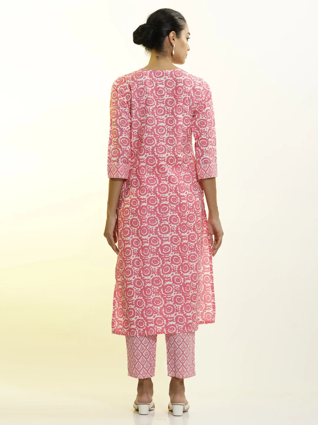 Pink Ethnic Motif Printed Cotton Straight Kurta Set