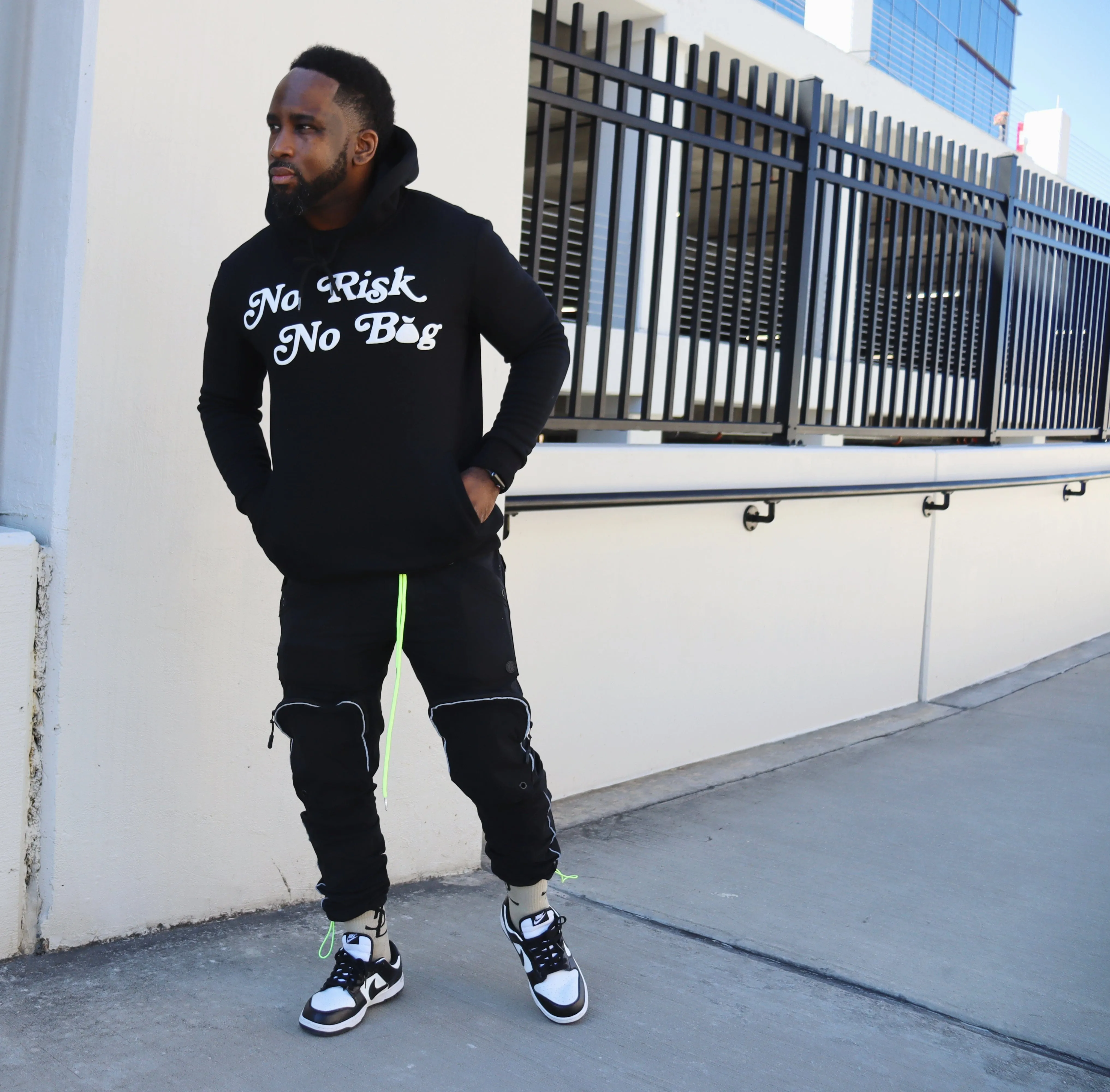 RISKY REWARDS PUFF PRINT NO RISK NO BAG PREMIUM COTTON PULLOVER HOODIE