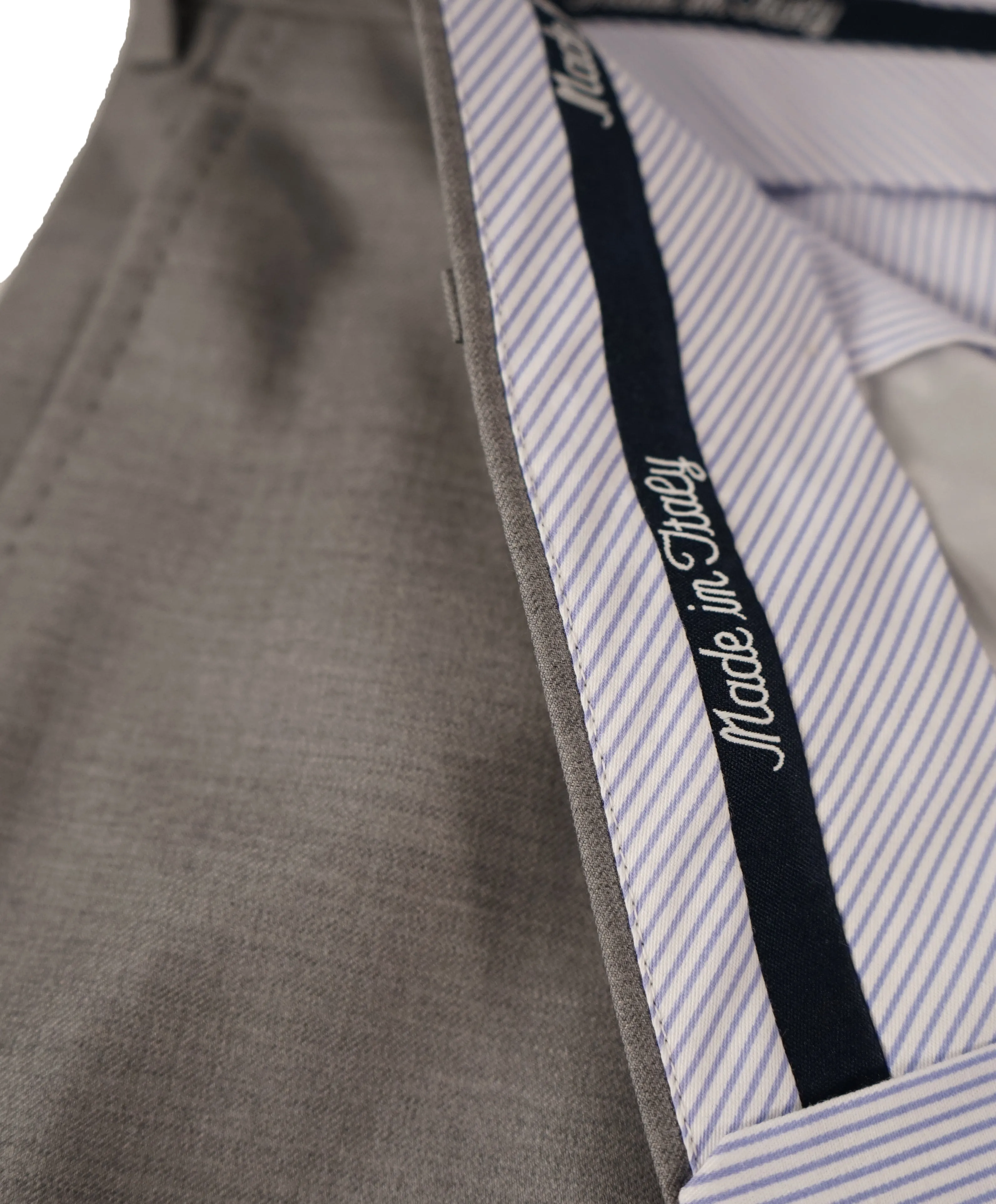SAKS FIFTH AVE - Gray Wool MADE IN ITALY Flat Front Dress Pants - 38W
