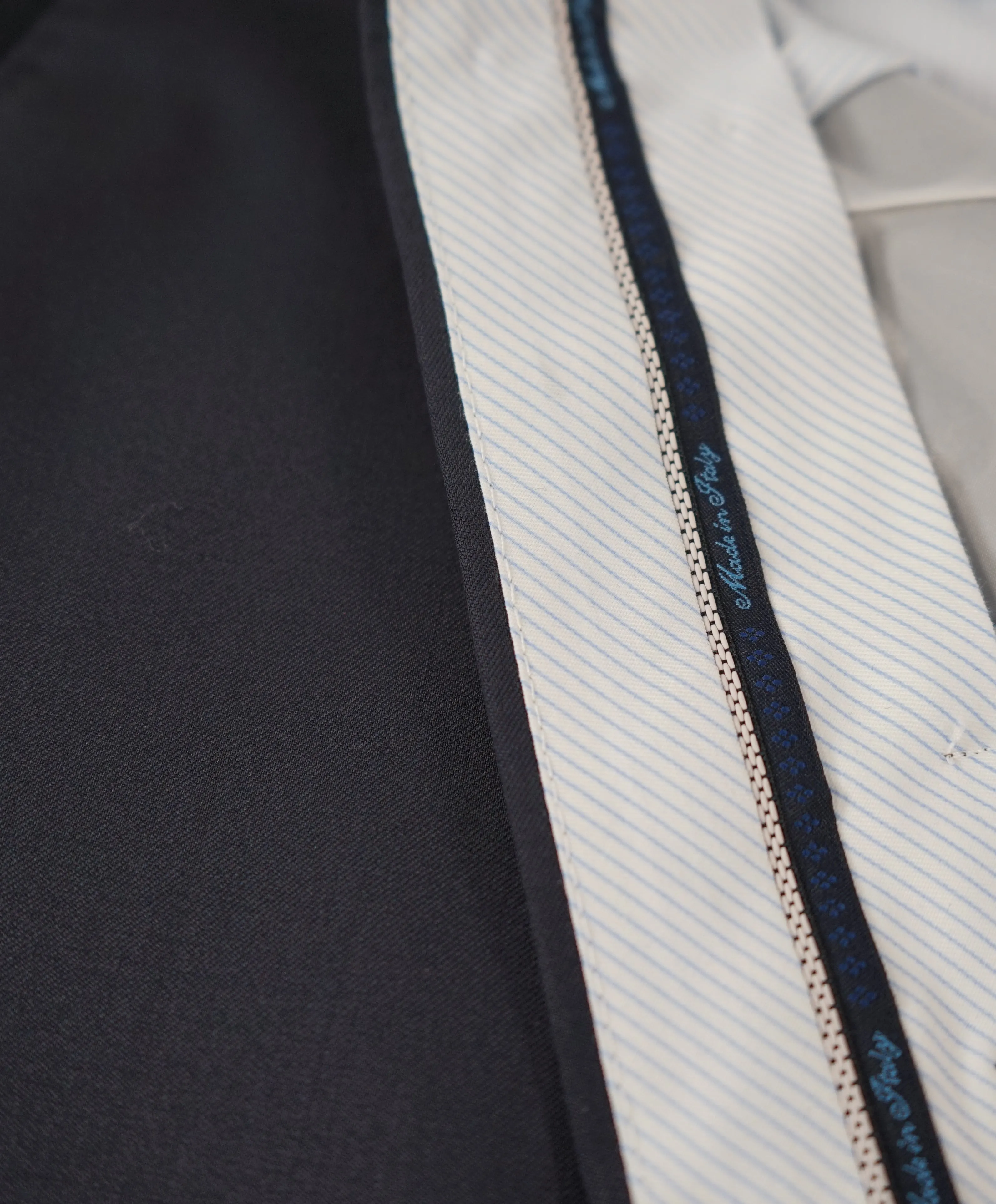 SAKS FIFTH AVE - Navy Wool&Silk MADE IN ITALY Flat Front Dress Pants - 42W