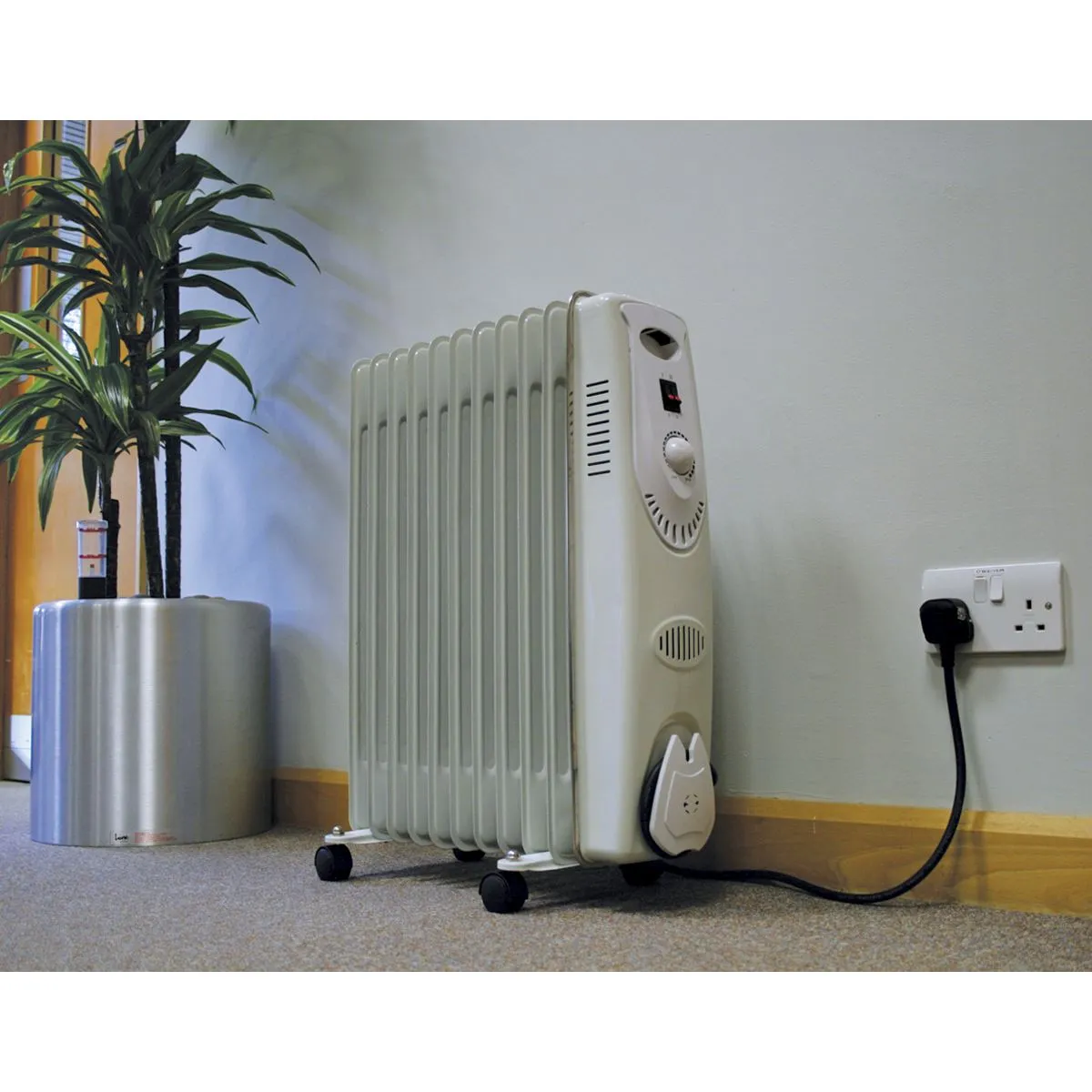 Sealey Oil Filled Radiator 2500W/230V 11-Element
