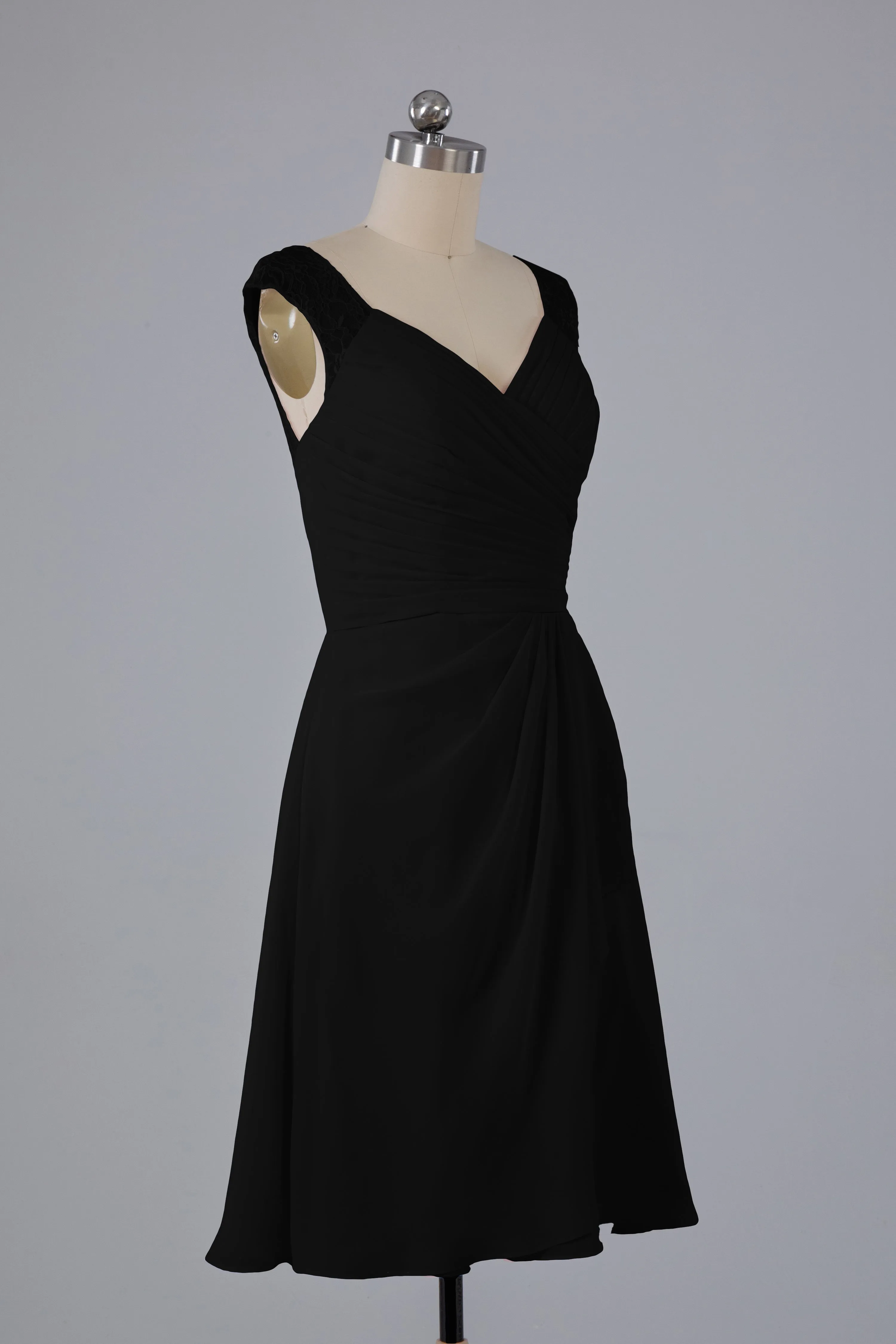 Simple Knee Length V-Neck Chiffon Bridesmaid Dresses