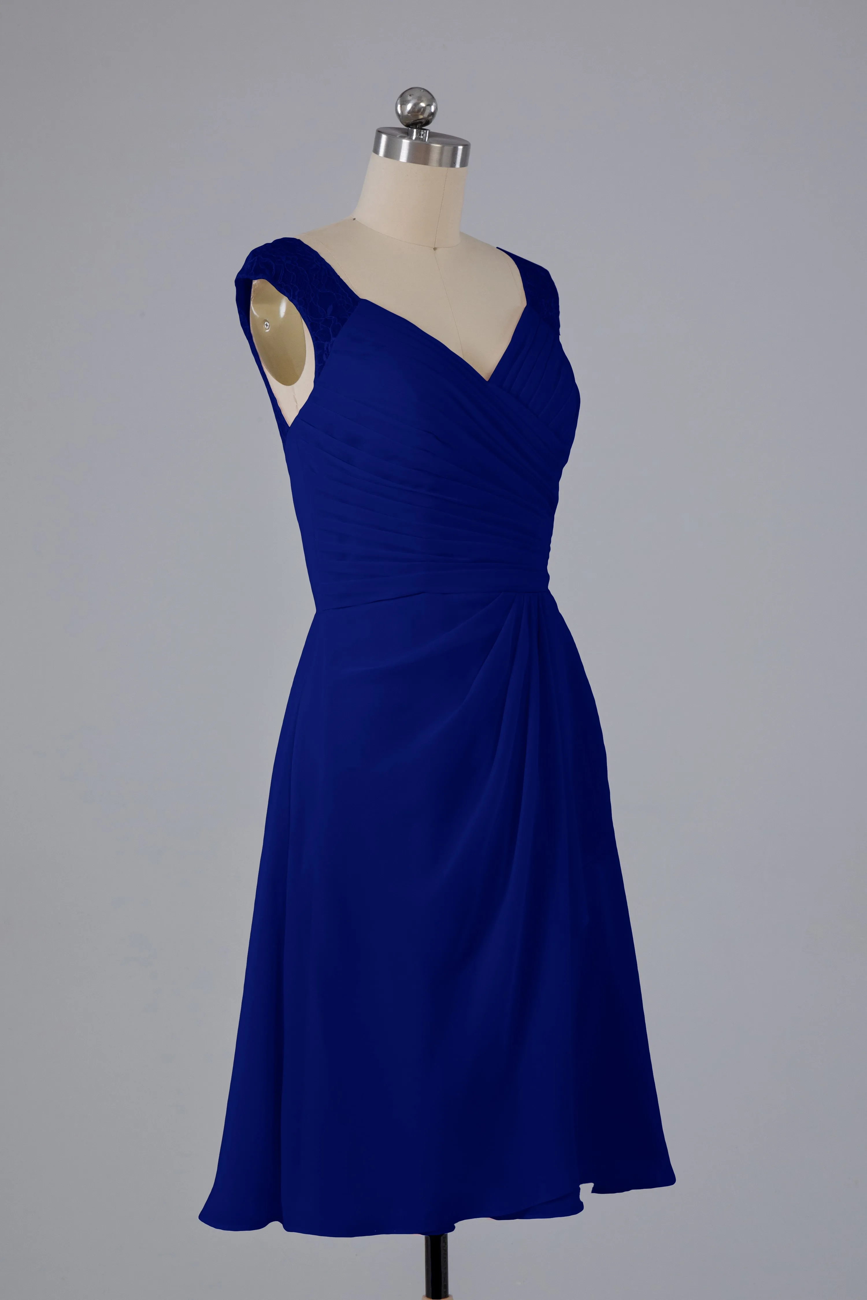 Simple Knee Length V-Neck Chiffon Bridesmaid Dresses