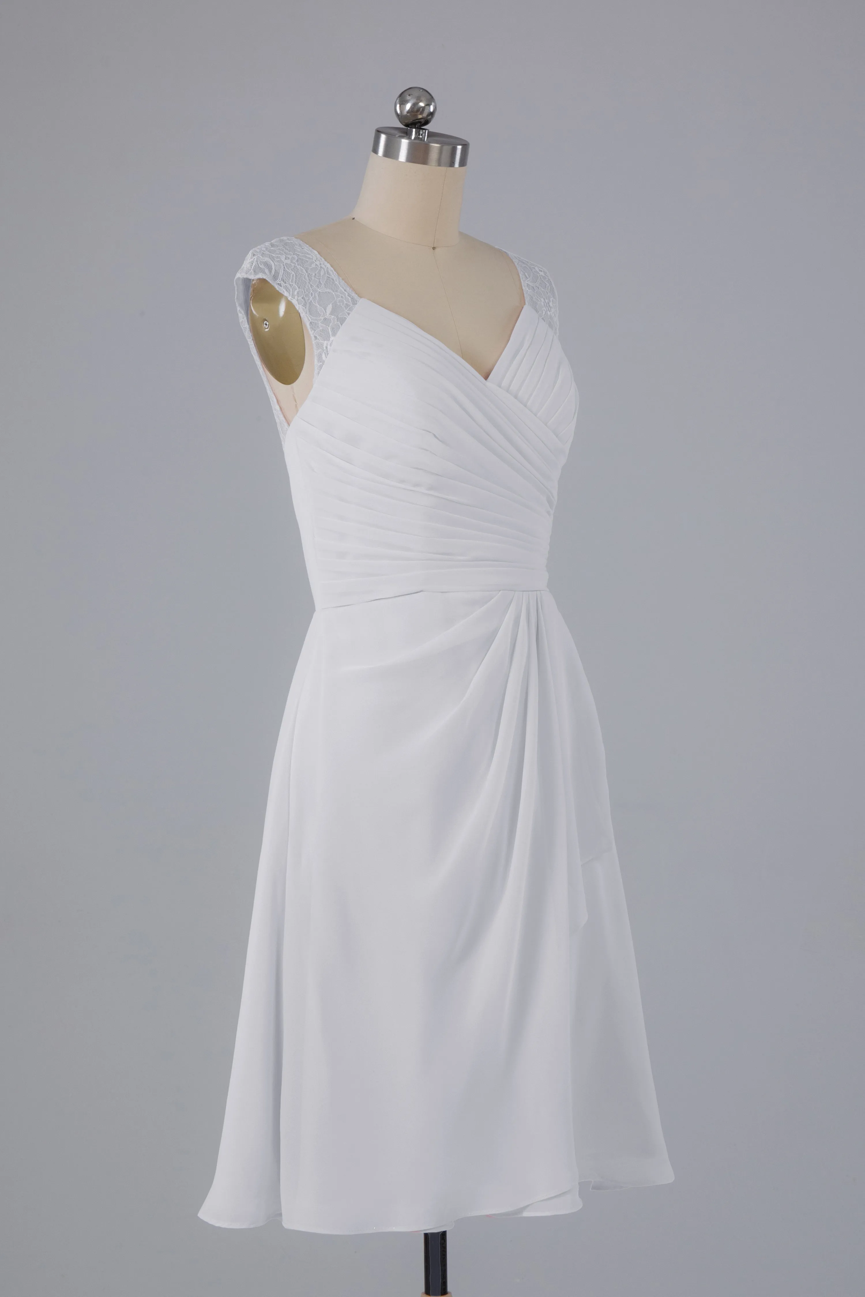 Simple Knee Length V-Neck Chiffon Bridesmaid Dresses