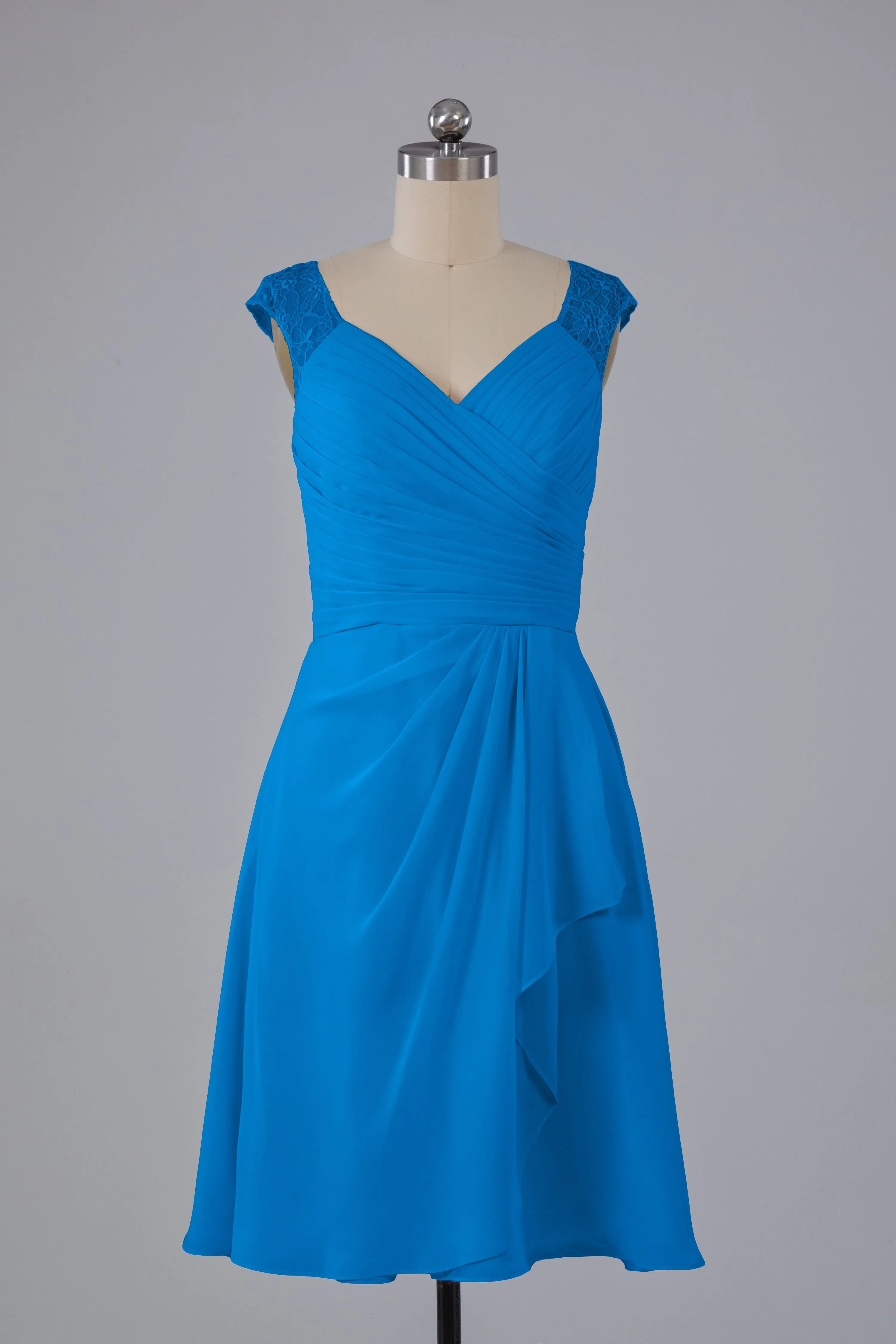 Simple Knee Length V-Neck Chiffon Bridesmaid Dresses