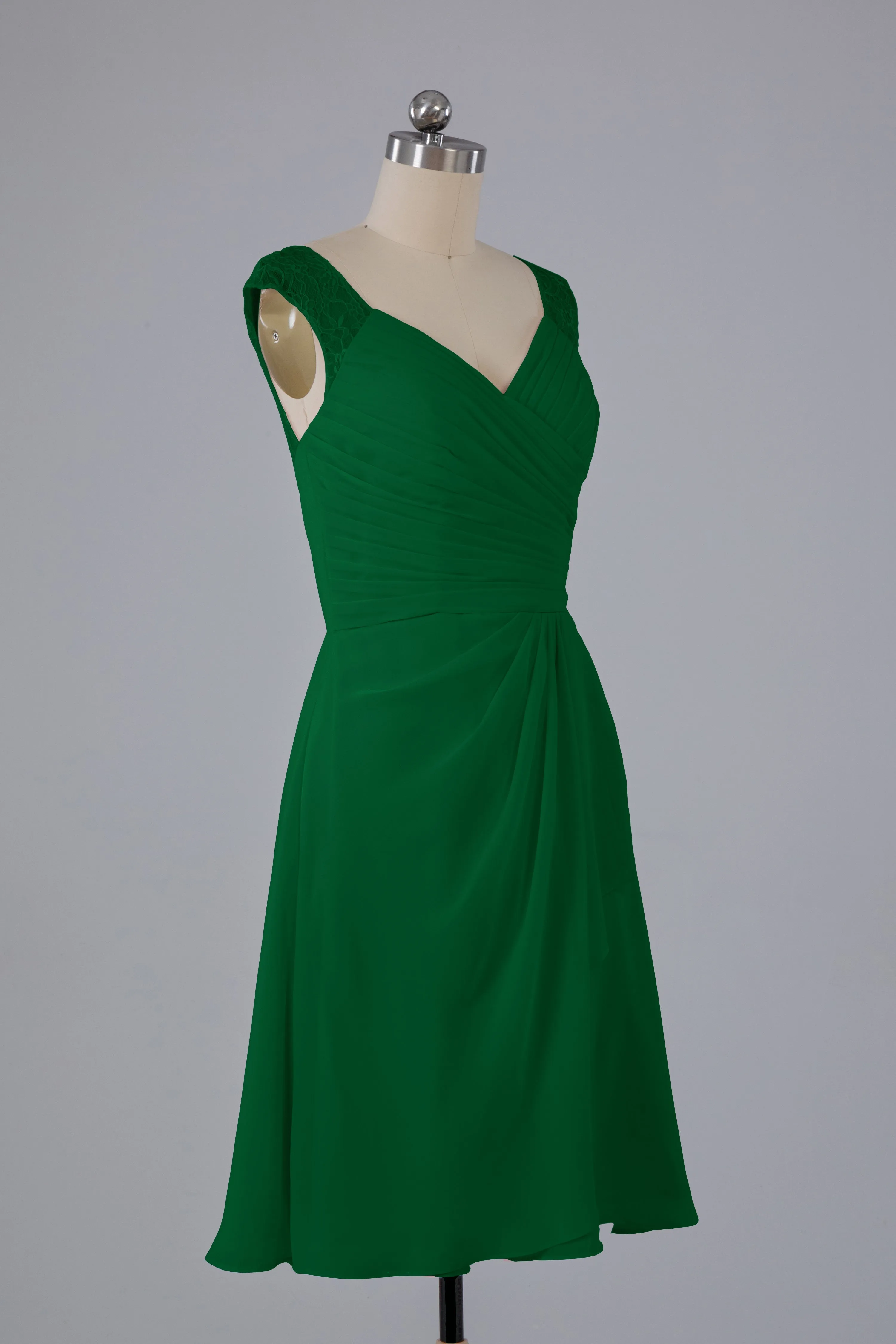 Simple Knee Length V-Neck Chiffon Bridesmaid Dresses