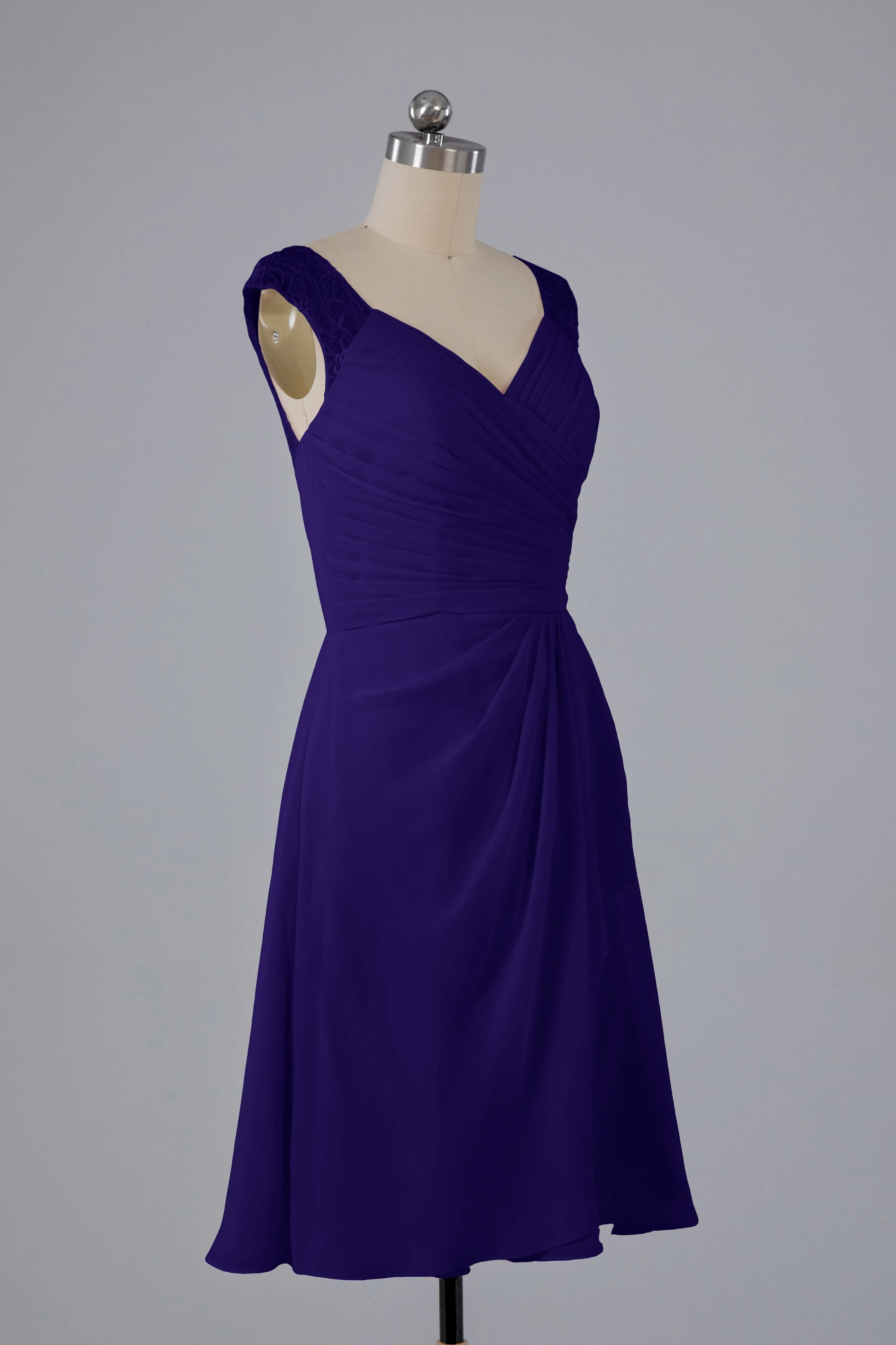 Simple Knee Length V-Neck Chiffon Bridesmaid Dresses