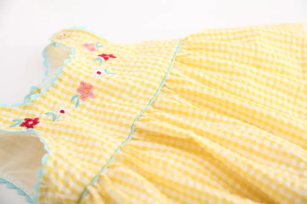 Sleeveless Yellow Dress Duck Pattern