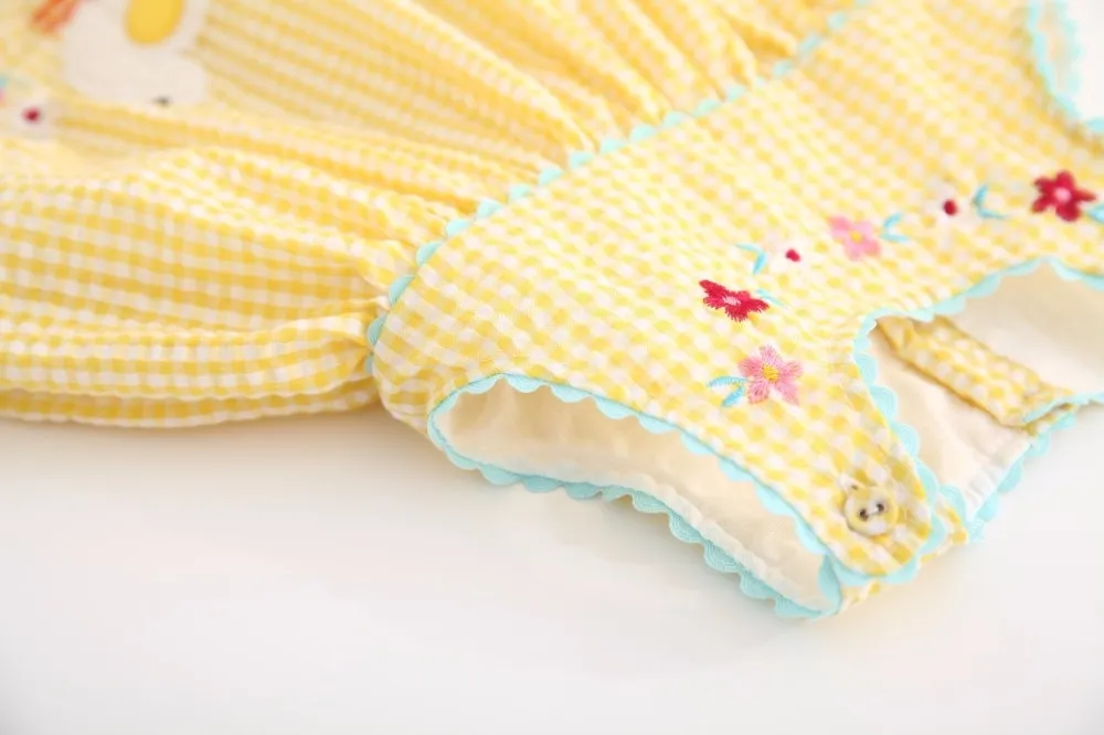 Sleeveless Yellow Dress Duck Pattern
