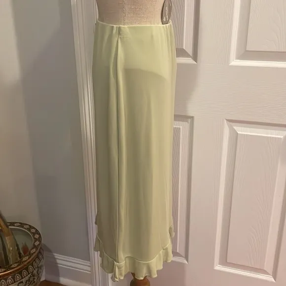 Valerie Stevens skirt petite medium green