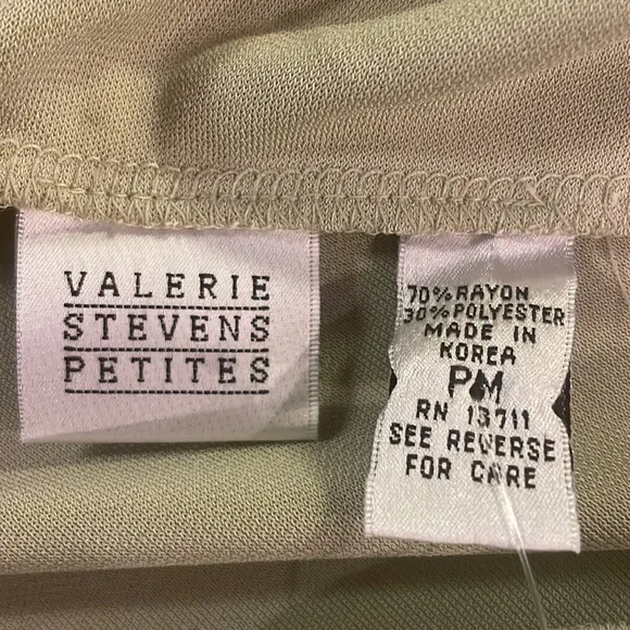 Valerie Stevens skirt petite medium green